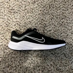 Brand New Nike Quest 5 shoes